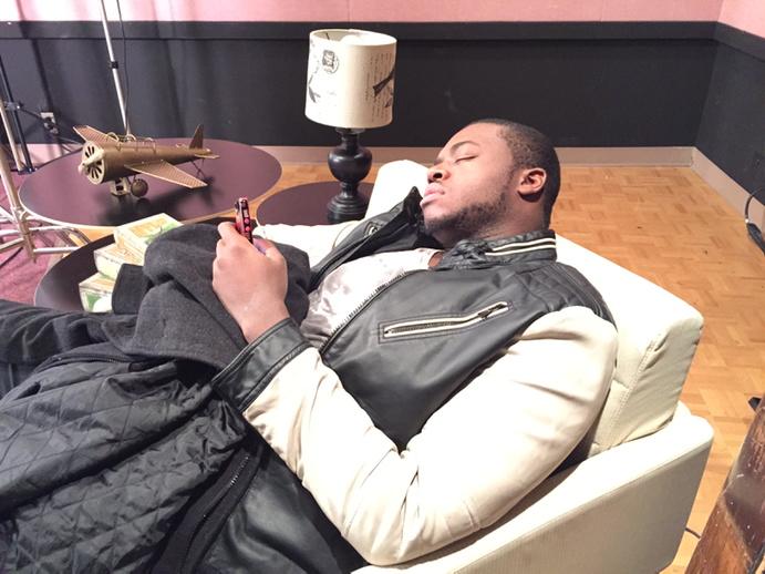 KOlusola's tweet photo. I def fell asleep. RT “@StephT_PharmD: "@ESTArose: Someone fell asleep texting @KOlusola #sleepwars http://t.co/8SJXuwzH21" Cutie omg”