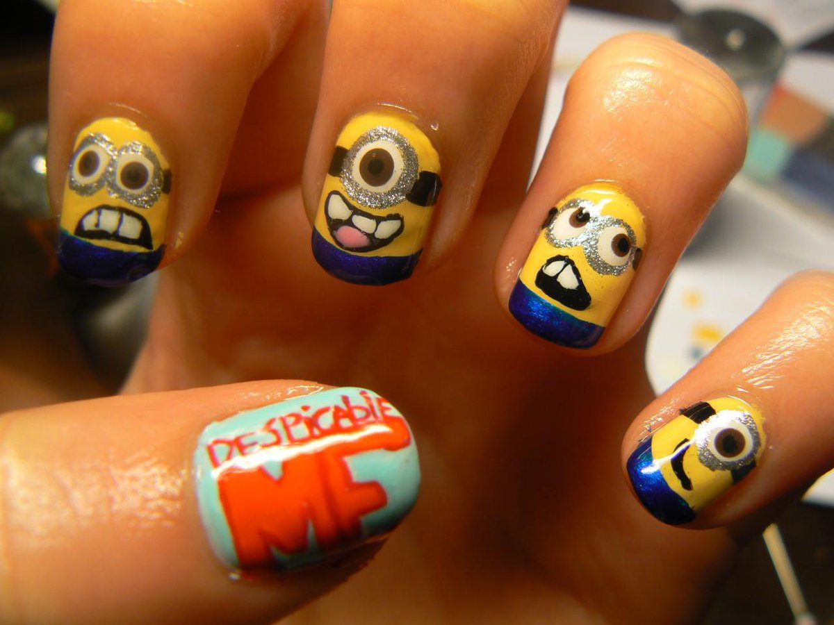 MomTraining's tweet photo. Despicable Me Nails 😍 http://t.co/8dqK6jVfPH