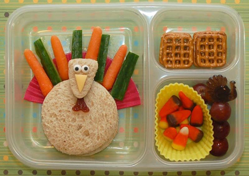 Natures_Own's tweet photo. Surprise your kids w/ a lunch they’ll gobble up! Find this one here: http://t.co/Aqiu2jo9Ng #Breadsgiving #FallFeast http://t.co/ai65y7Xtth