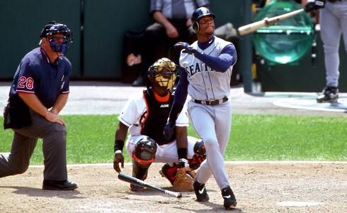 Happy Birthday to the Ken Griffey Jr!! Sweetest swing in the history of baseball! 
