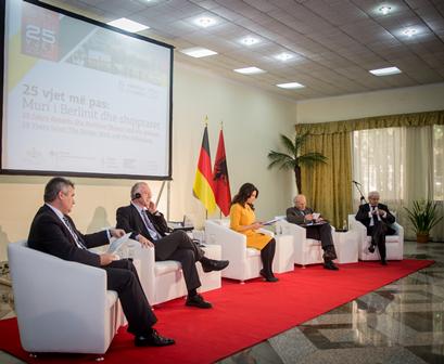 ditmirbushati's tweet photo. Many thanks to the experienced panelists that helped us make a memorable commemoration #FallOfTheWall25 @RudinaXhunga http://t.co/HZcIiqTDml