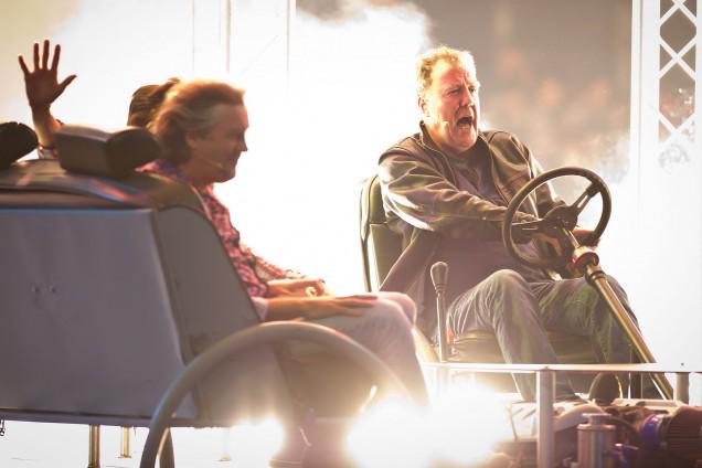 AutosmartFrance's tweet image. Les défis les plus fous de #TopGear, c'est sur #AutoPlusMag bit.ly/1ERnrNB