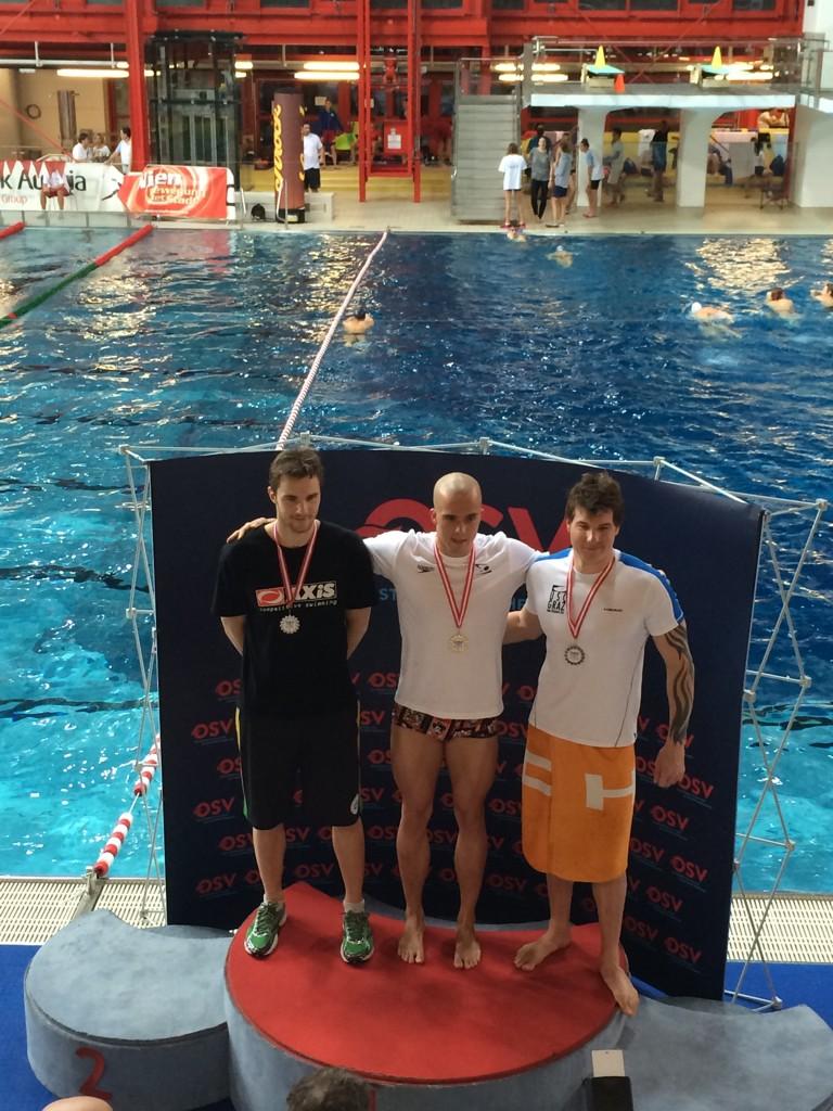 VinceCallewaert's tweet photo. Our first golden medal winner is @JasperAerents ! Good job!! #TCW #belswim http://t.co/nrSiUVWGw0