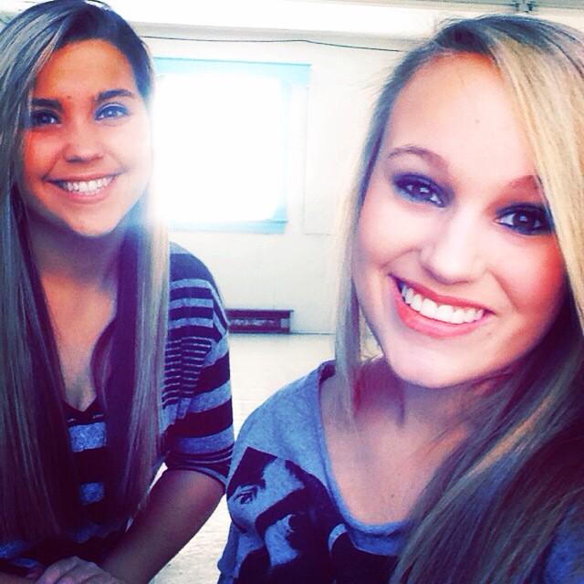 loegan_victoria's tweet image. #Echosmith #ready #HowCoolIsYourSchool #SLHS