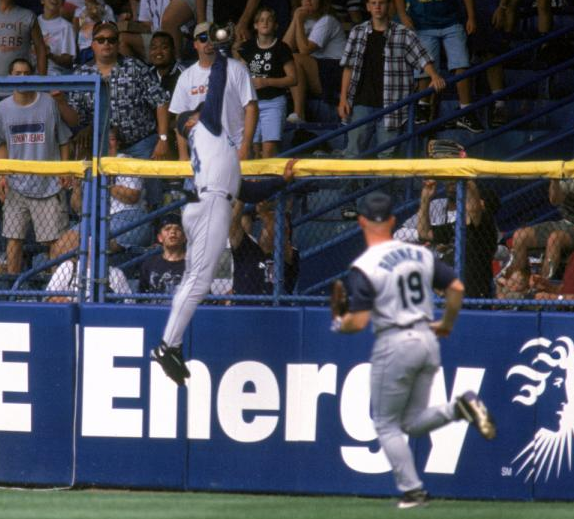 how many home runs did ken griffey jr hit