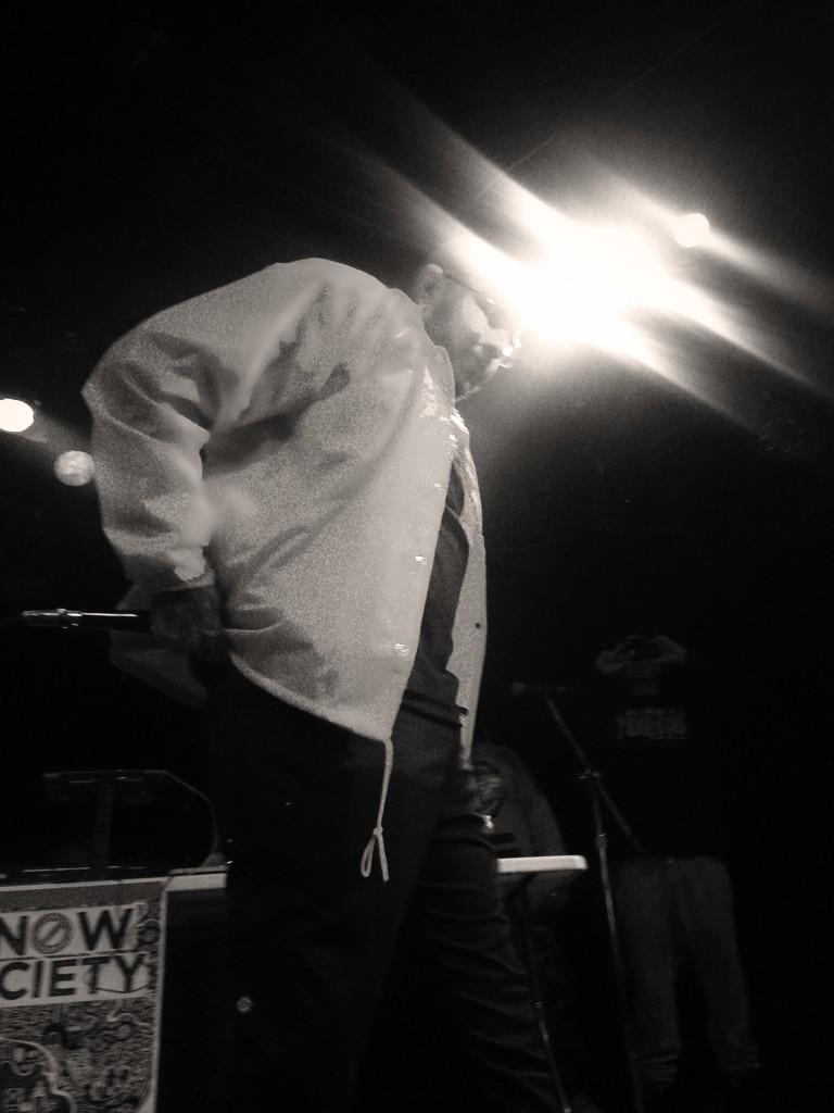Jocelynggg's tweet photo. @settle4LES  killing the stage. Thanks for showing luvvvv. $x$ ✈️ http://t.co/8NTcTjdTjl