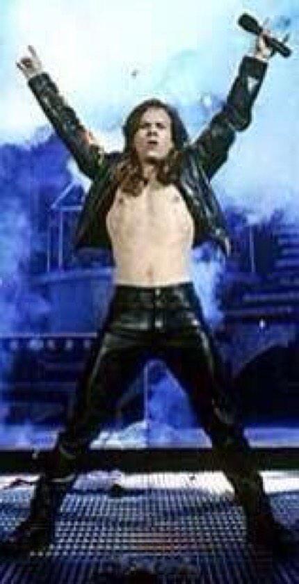 Stand up and shout if you're glad it's Friday! #RockStar