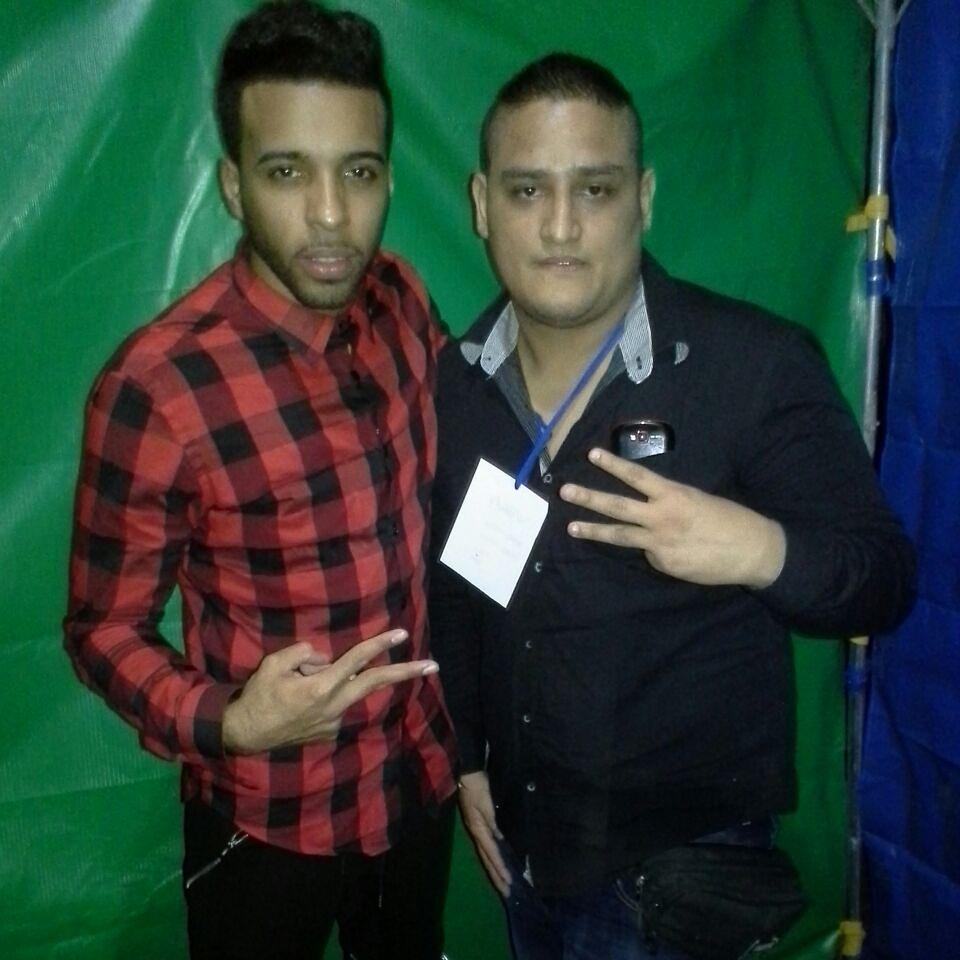 ModelsGlass's tweet image. #ronnydae #concierto #trabajo