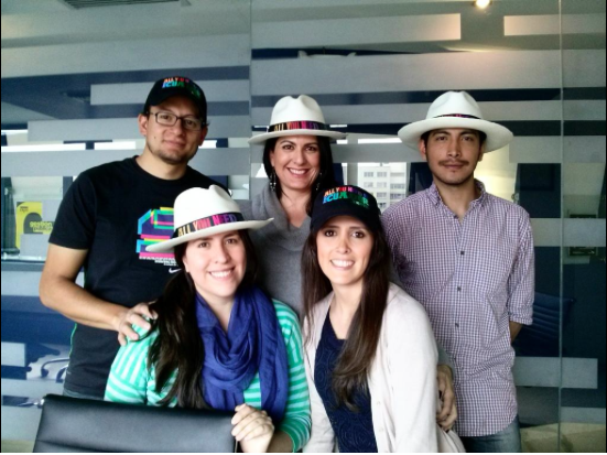 verosevillaec's tweet photo. ¡El equipo editorial de #HowToSellEcuador te desea un feliz fin de semana! #AllYouNeedIsEcuador via @ecuatraveltrade http://t.co/FU1n3TNp89
