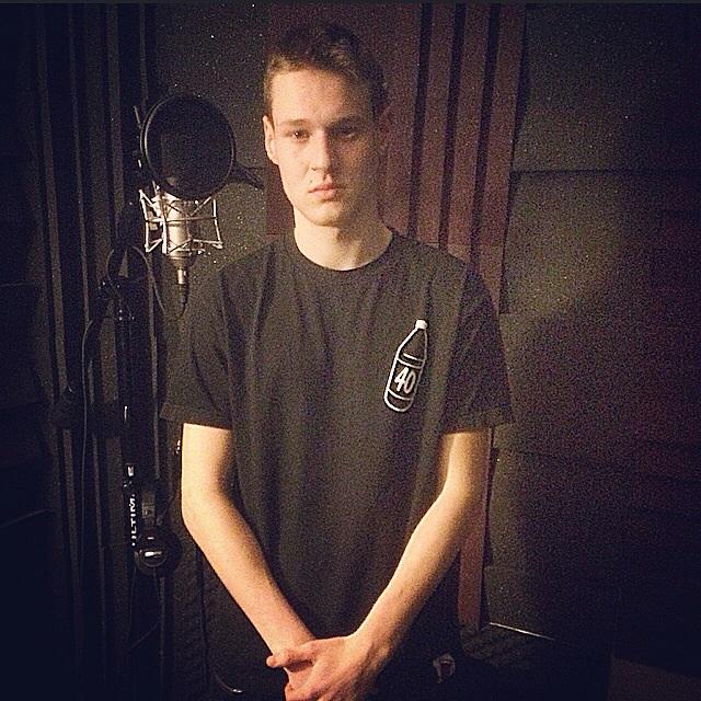 AndreJeanson96's tweet photo. #StudioSessionz http://t.co/pRHYVUbDJi