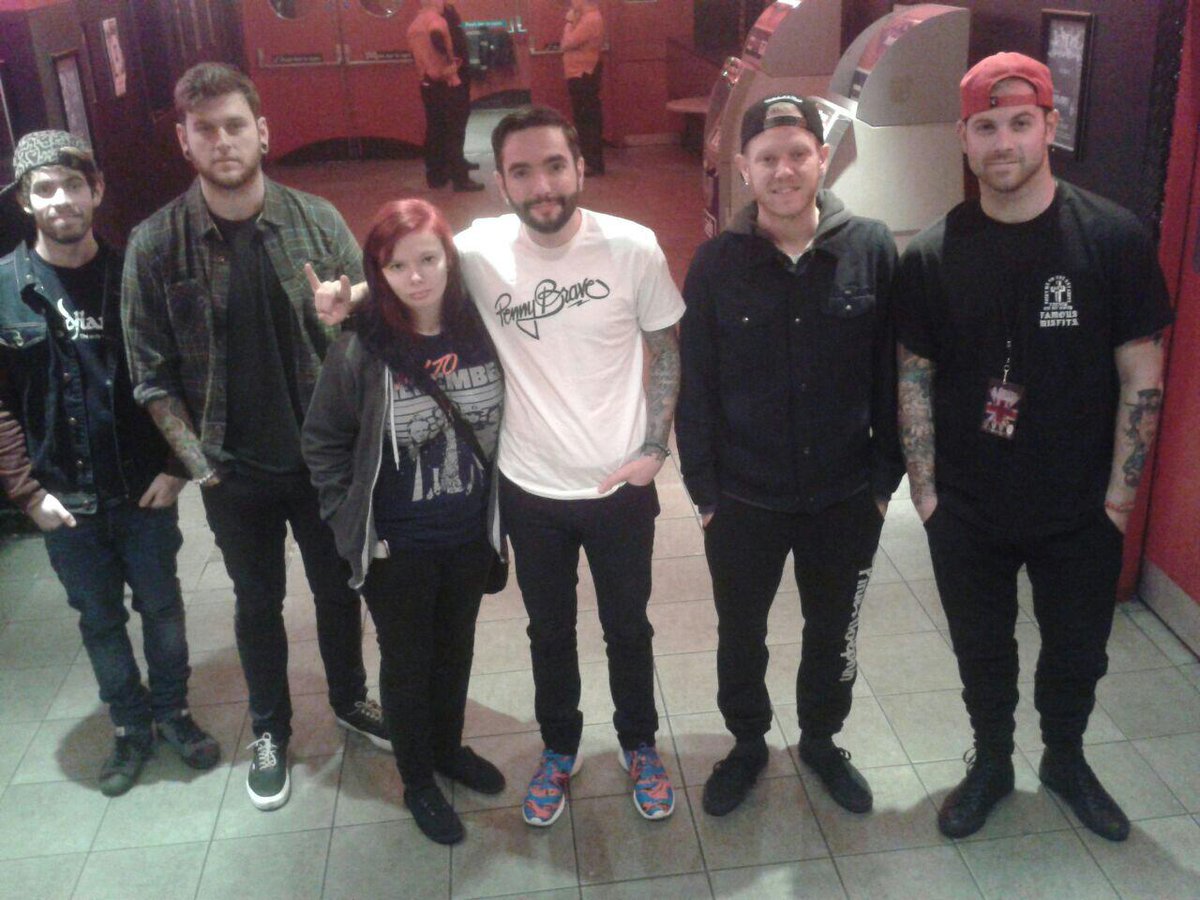 BobsBootySlave's tweet photo. @jeremymckinnon thanks so much for tonight, it meant so much ♥ http://t.co/VQVpyq6OJd