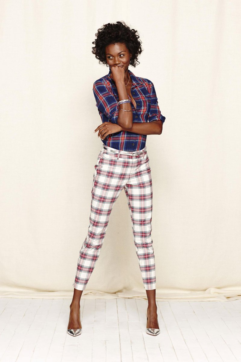 Refinery29's tweet image. Think flannel should stay in the '90s? #AsIf. 5 ways to wear plaid BETTER than Cher Horowitz. r29.co/1xA1dOB