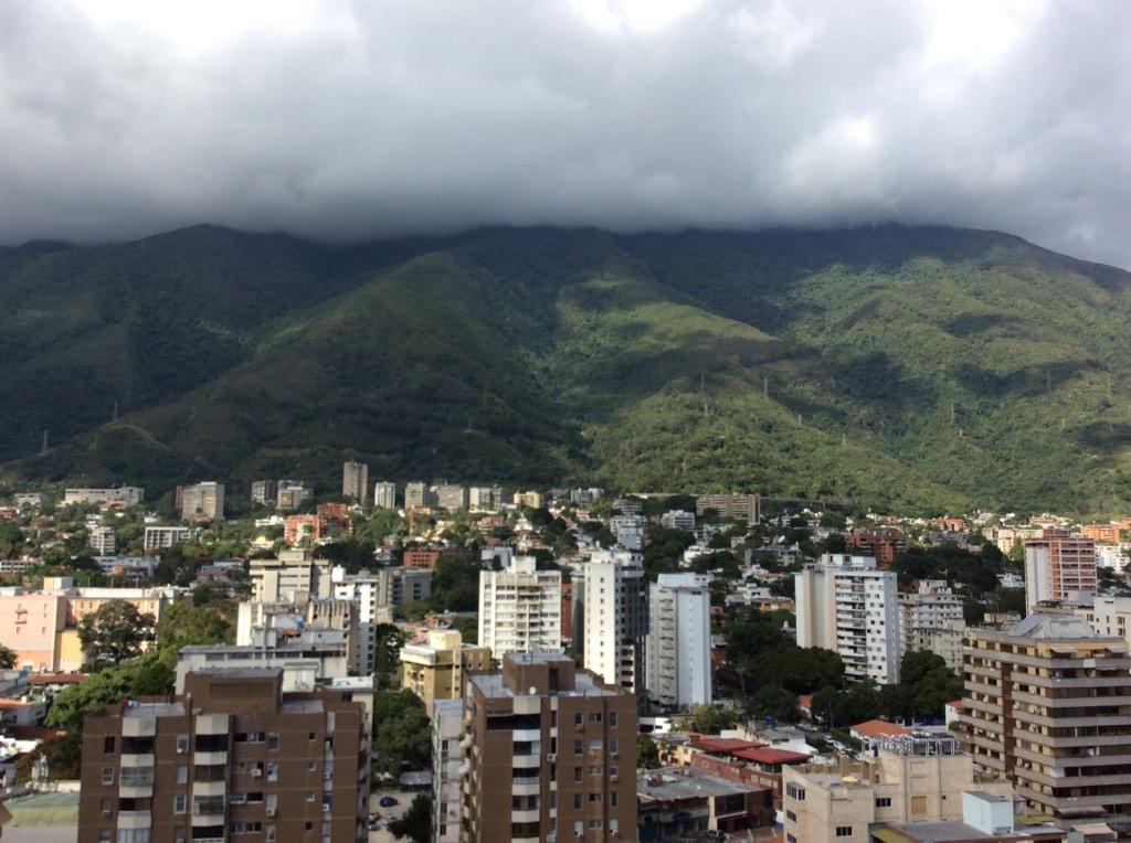 ivanxcaracas's tweet image. Todo listo para el #BigData2014 organizado por @caracasdigital ... Acércate que hay cupos