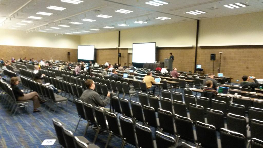 Chris_AI_HPC's tweet image. Dong A from LLNL talking about Stat at the #hpc debugging Bof at #SC14.  #codematters