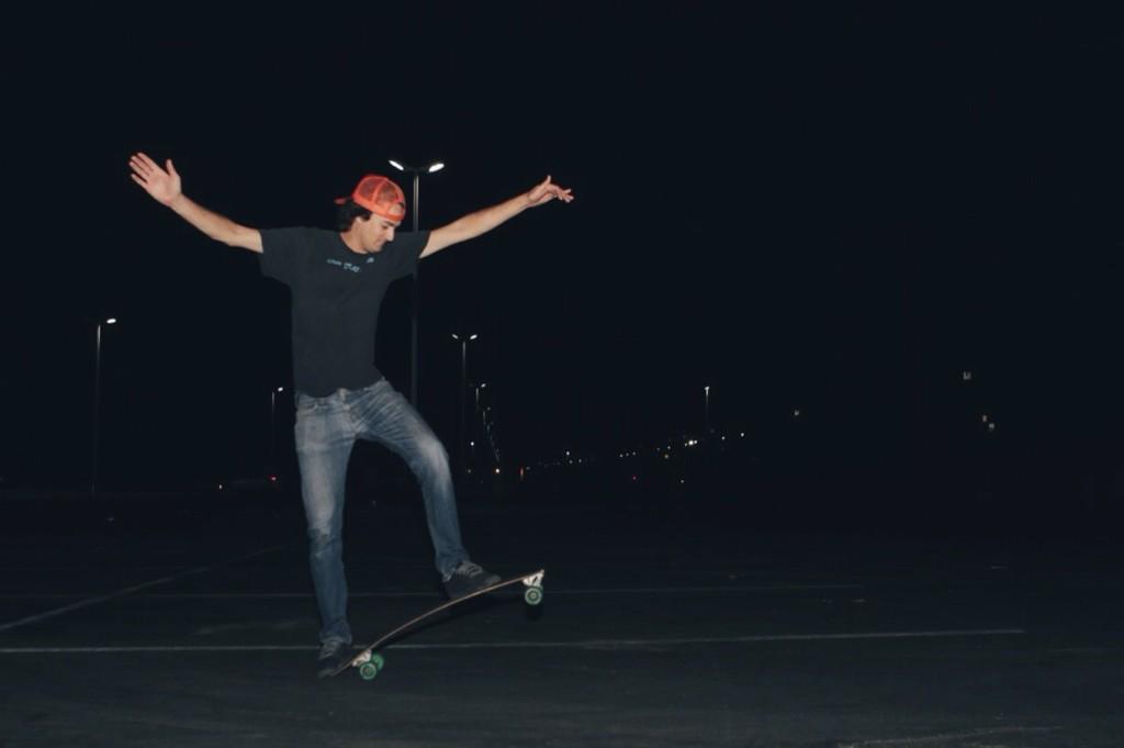 megisaweirdo's tweet image. Parking lot wheelies with @raddesignlab at Dockweiler Beach #skatelife #wanderfree