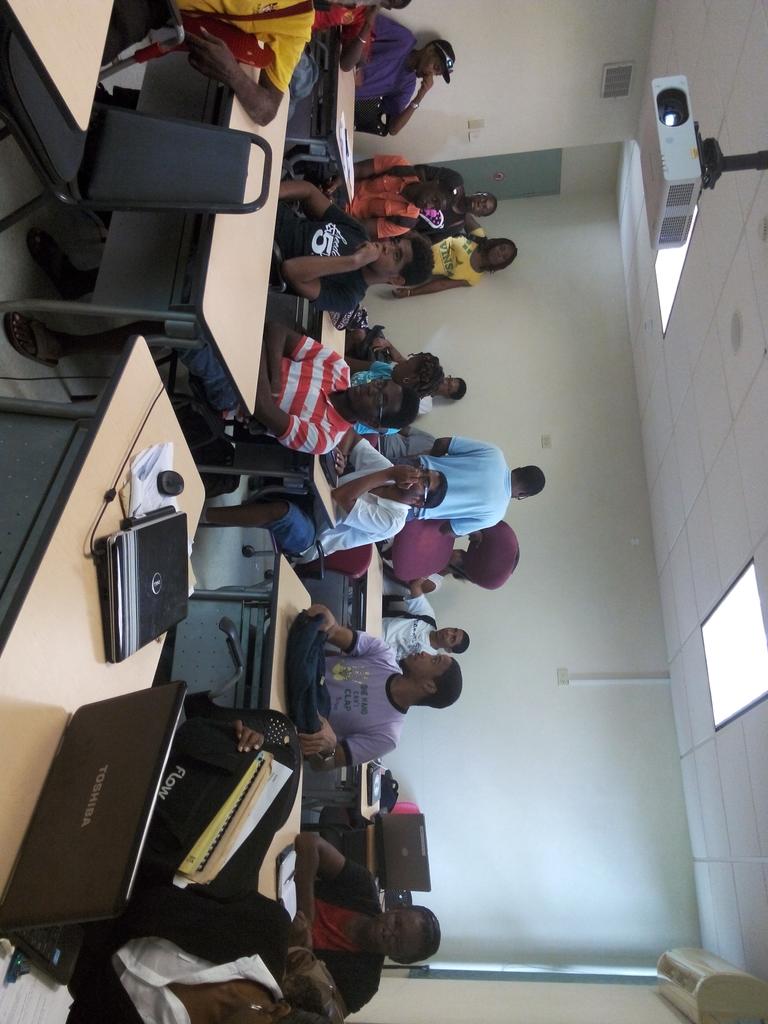 JSunHy's tweet photo. #BBRemoteHub awaits final session of #IGeneva was increased local discussion and attendance. @BarbadosICT http://t.co/sSvpKCXqpM