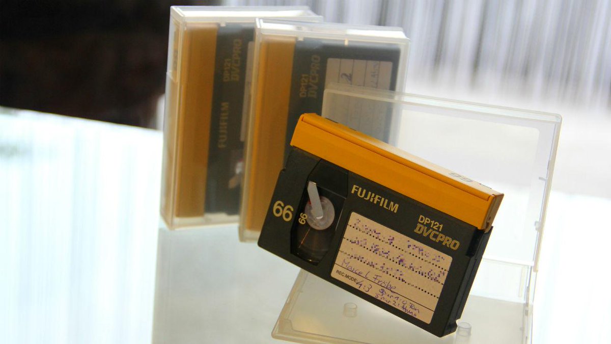 mfroebe's tweet image. #Historisch! ;-) Heute im Keller das Rohmaterial meines ersten TV-Beitrags gefunden: noch in 4:3 und auf #DVCpro.