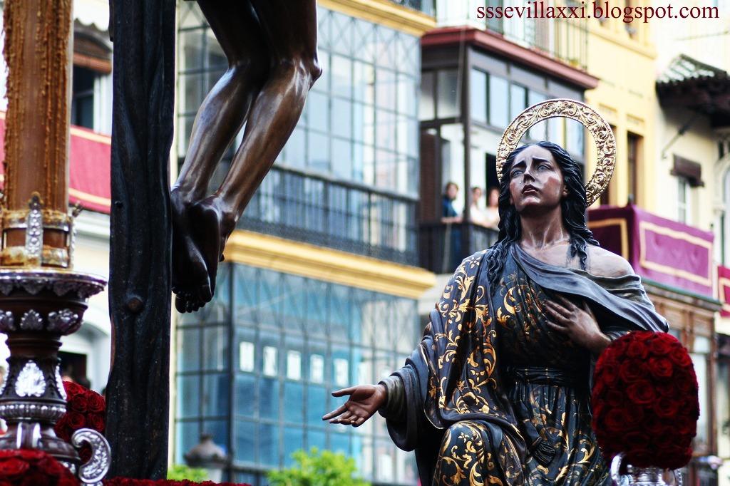 Llora a los pies de Dios,Maria Magdalena..