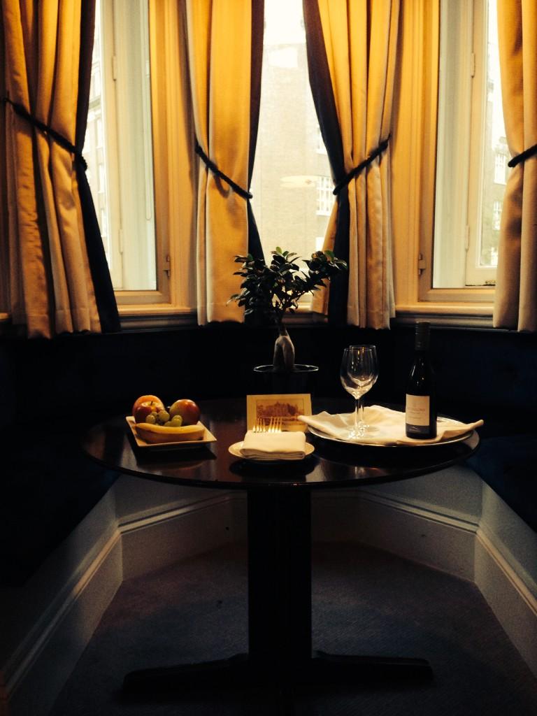 Perfect_Wedding's tweet photo. Just checked in at the amazing @HotelRussell to prep for the #pwawards14 What a welcome! http://t.co/giYJOcnOxc