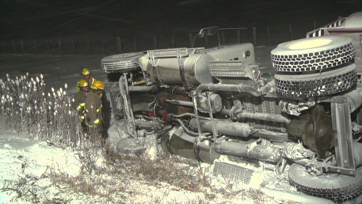 CTVKitchener's tweet image. Emergency crews had to rescue a man from his tractor-trailer after it flipped near Elmira: bit.ly/1vpyqhn