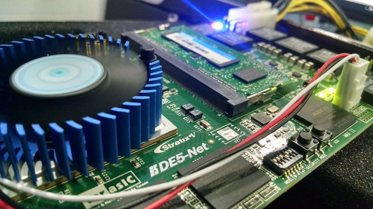 FemtoLogic's tweet image. #DE5NetFPGA powered with #Altera StratixV at mass discounted price - till 31st Dec&apos;14 #NetFPGA bit.ly/DE5NET