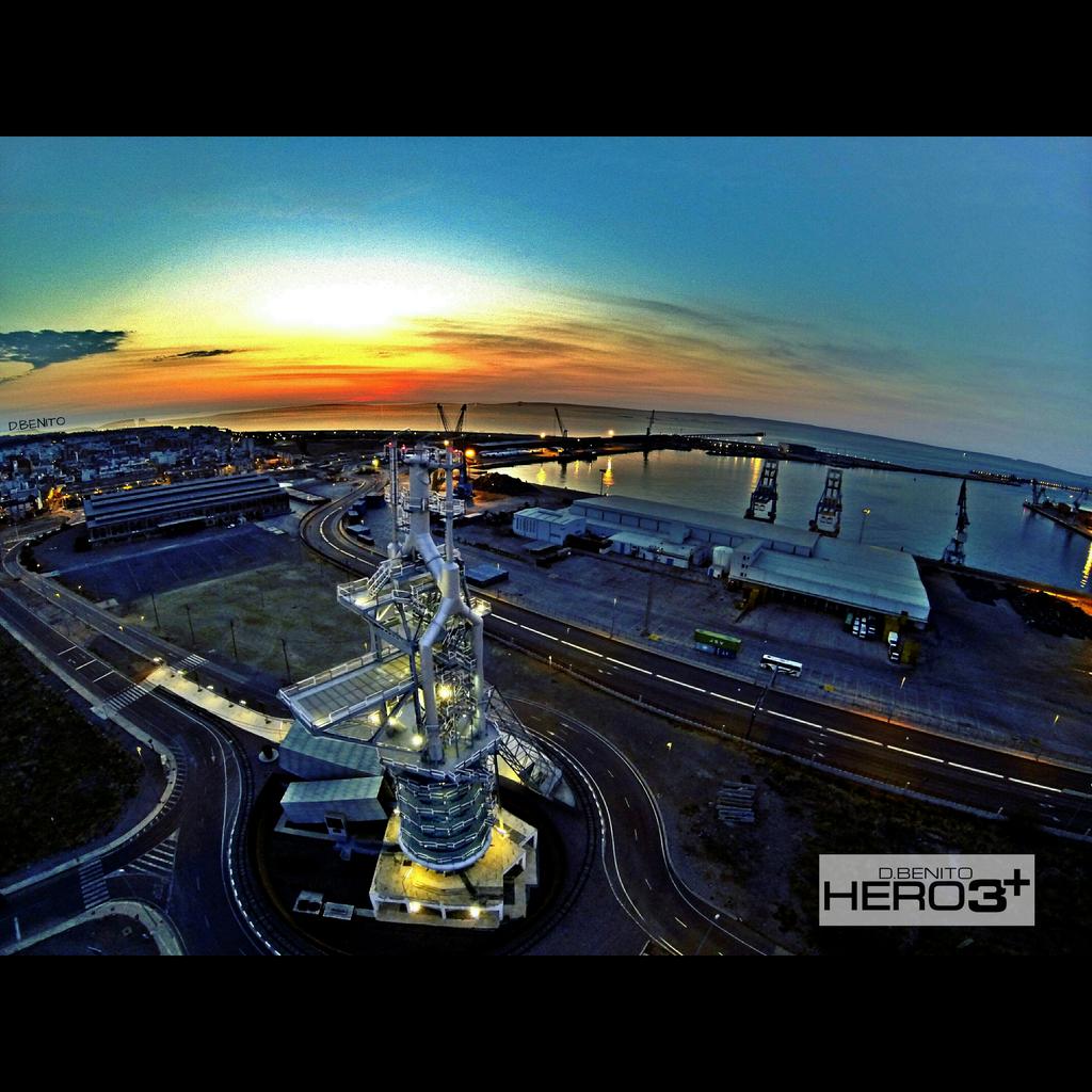 DaniBenitoGold's tweet photo. HORNO #gopro #fpv #goproblack3 #goproblack #gopro4 #gh4 #valencia #spain #followme #gopro #sagunto #flight http://t.co/aNeEezRj8D