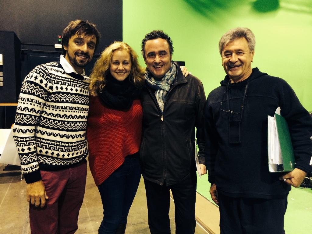 Emocionante encuentro 10 años despues #gala15aniversarioStage <a href="/infojuliamoller/">Julia Möller</a> @Armando_Pita