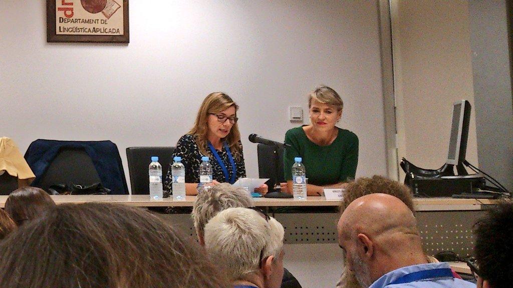 ballpa's tweet photo. Kristi Jáuregui nos habla de @ITILTeu para usar pizarras digitales #SEDLLvlc2014 @SEDLL2014 #INVTIC2014 http://t.co/Tp57INX47x