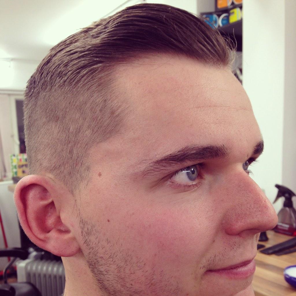 baldockbarbers's tweet photo. @micksbarbers @HairMuk @mondaybarber @BaldockTowncc trim by #micksbarbers #baldock styled with #SlickMuk http://t.co/tck0ijkFe8