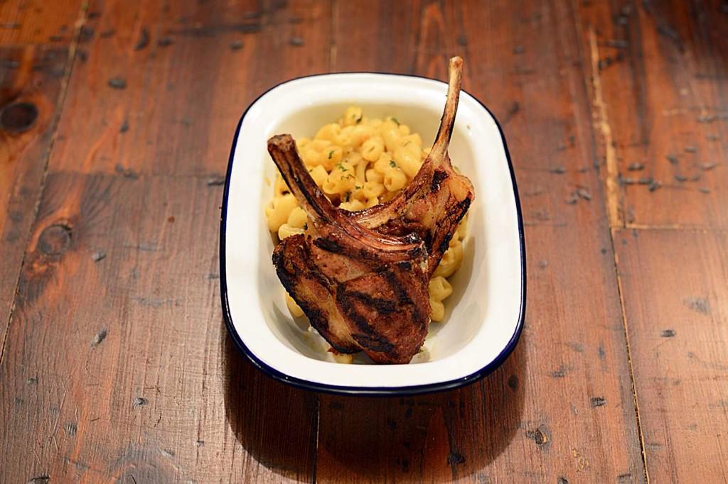 DirtyBonesLDN's tweet photo. Just a week left of our filthy special, Dirty Chops..'Off the hook' 'To die for' 'GOD DAMN PERFECTION' #DirtyChops http://t.co/3jHnGInB99