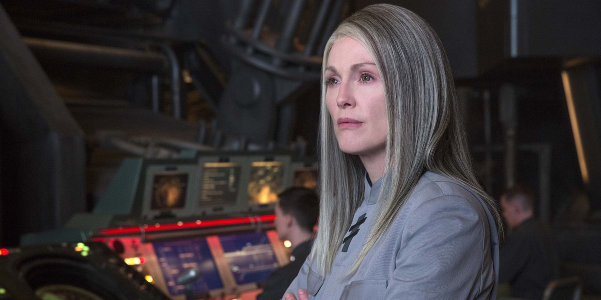 GMA's tweet photo. More @TheHungerGames on @GMA tomorrow, w/@_juliannemoore (President Coin) visiting. Send questions w/#MockingjayGMA . http://t.co/6wN0AvQvUm