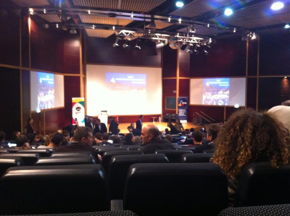 co2comm's tweet photo. Démarrage du grand final du Tour des solutions @Mouves_ES @kedgebs #TDsolutions http://t.co/2Ly4jTwkDR