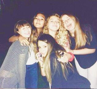SweetyGabrielle's tweet photo. Best time with my friends 😍😍😍💃💃💃 http://t.co/crNmovjDFs