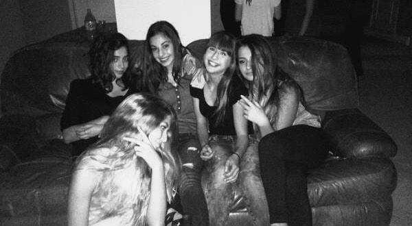 SweetyGabrielle's tweet photo. Best time with my friends 😍😍😍💃💃💃 http://t.co/crNmovjDFs