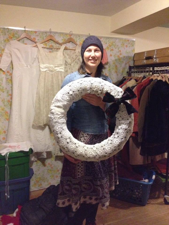 YarnBombYukon's tweet photo. #holiday #yarnbombing a wreath for the @YukonHospFDN by @JessicaVellenga &amp; Amber Church aka @craftproject http://t.co/w0vGLxufUe