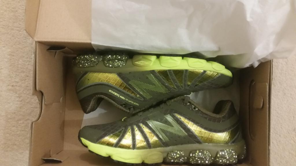 kicksandkit's tweet photo. Nothing like unwrapping a fresh-out-the-box pair of kicks big thanks #HeidKlum w @NewBalanceUK #kicksforchicks http://t.co/GqHBDY2XOK