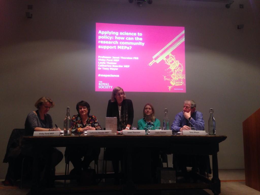 BeckyPurvis's tweet image. Great line up to discuss science and policy and the eu @royalsociety #mepscience