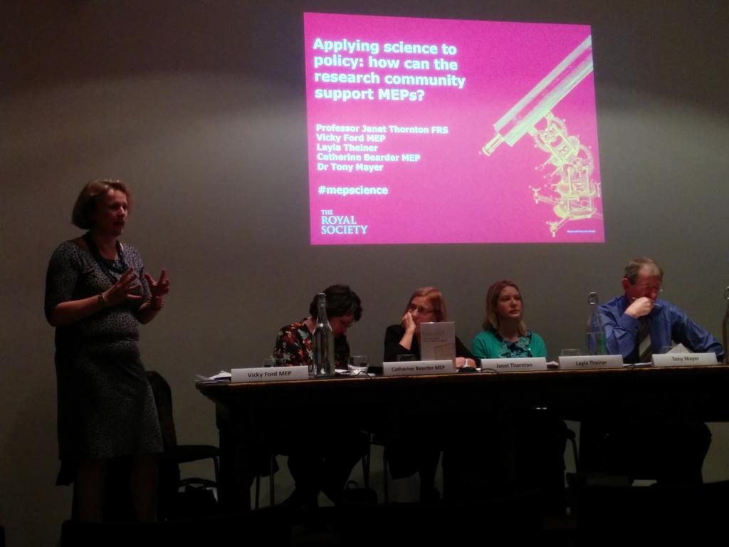 ComunidadCeru's tweet image. We are at the @royalsociety &quot;Applying science to policy: how can the research community support MEPs?&quot; #mepscience