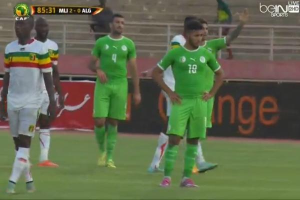 DZfoot's tweet photo. Ce fut un match décevant pour les verts dans des conditions similaires que ce qui les attends en Guinée Equat #MLIALG http://t.co/1yijbsEGu3