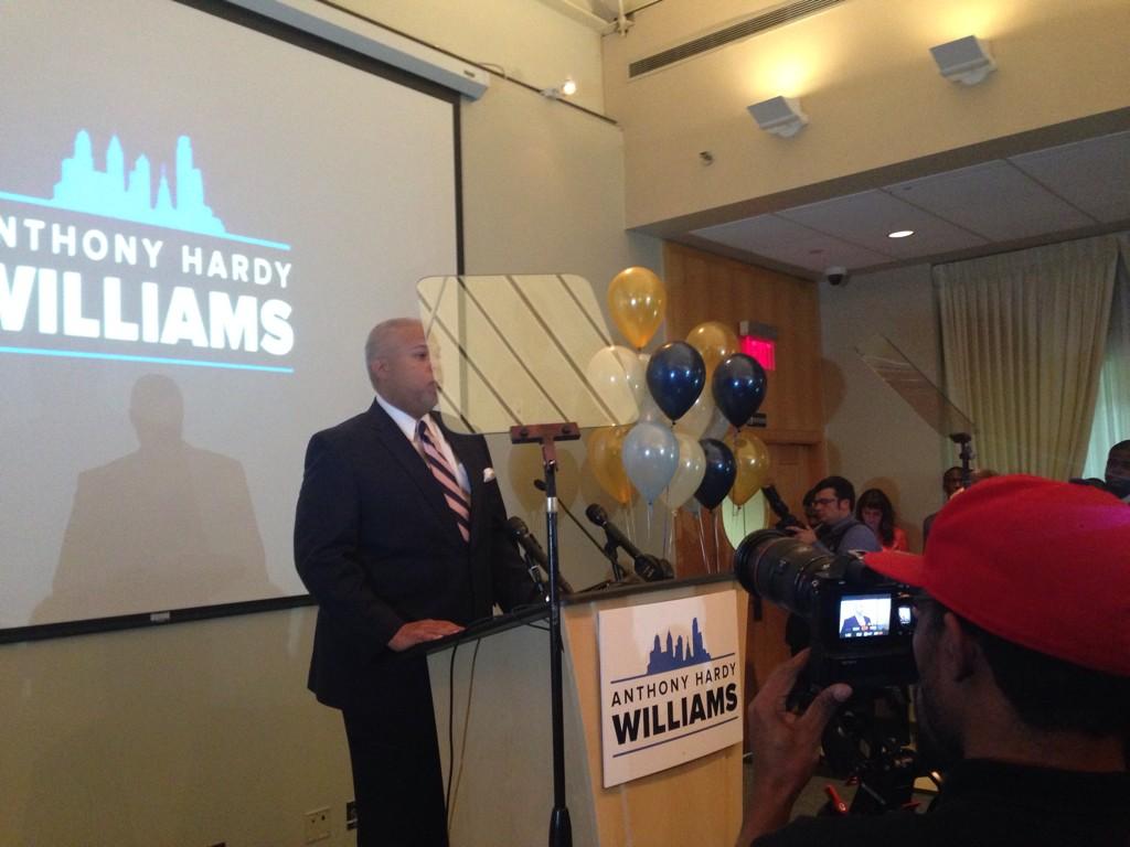 newsethwilliams's tweet photo. @SenTonyWilliams did a wonderful job articulating his vision for #OnePhiladelphia #TeamTony 2015 http://t.co/4CALW5EFVN