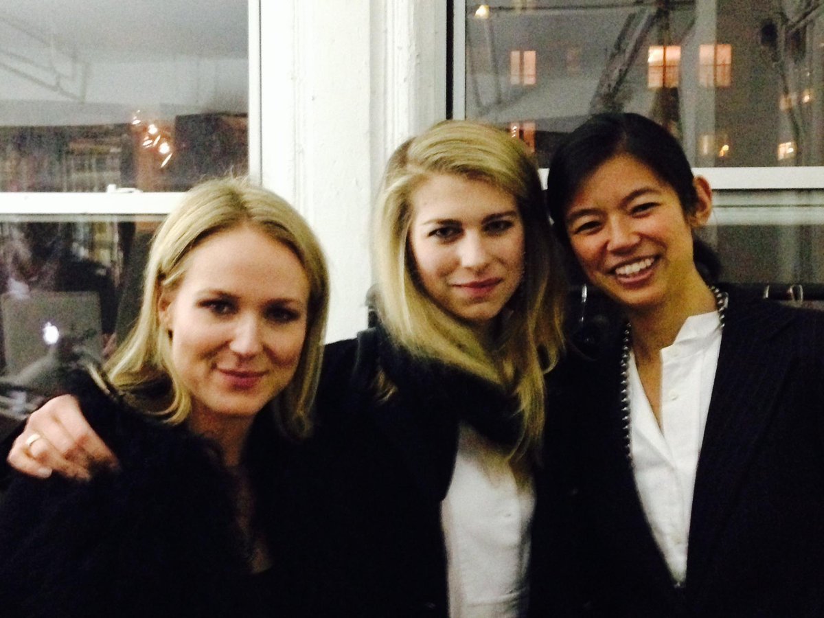 nomadam's tweet photo. @GivetoCure rocks!! Here r 2 founders, Davina Wood and Mei Mei Hu, with Jewel, our fantastic supporter!! http://t.co/NYq2w5d6aK
