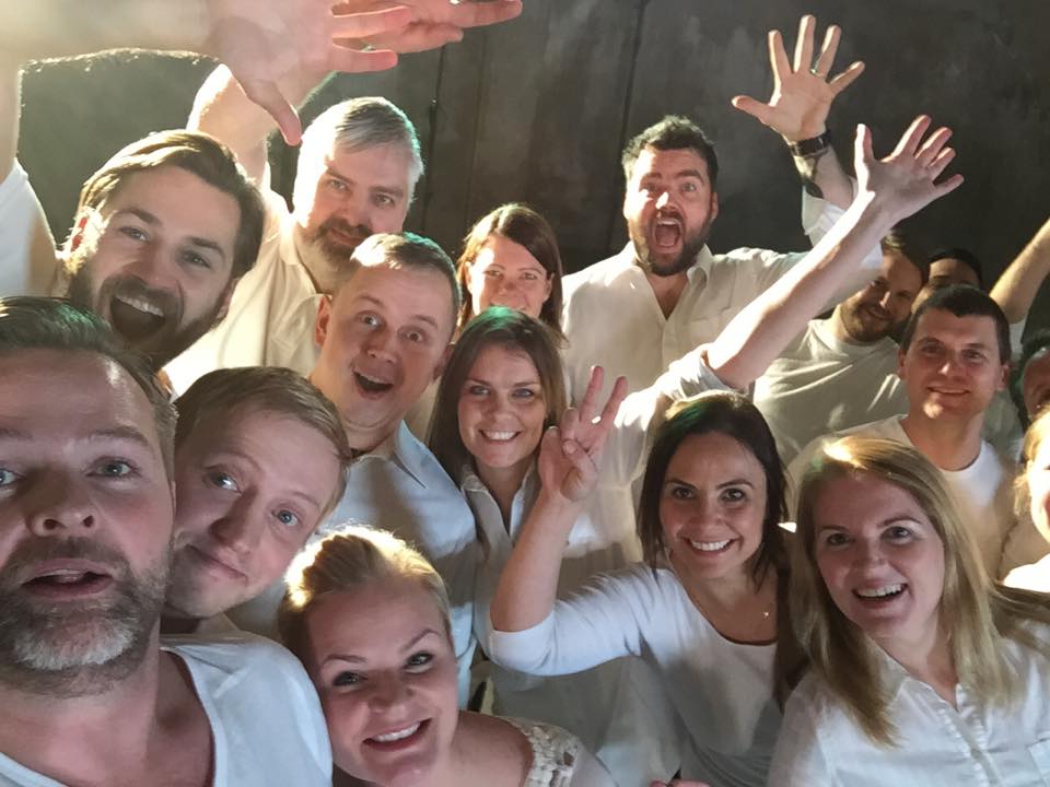 Meniga_is's tweet image. Þetta gerðist! #menigans #geðveikjól