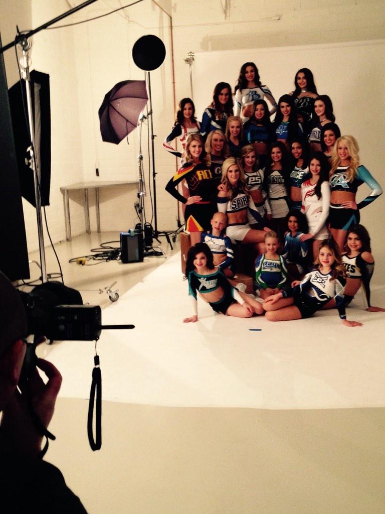 VASF_Updates's tweet image. Gym uniform group picture! 😍 #WeAreFashion