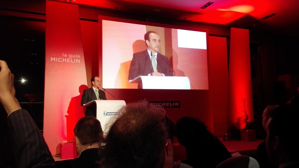 Apunto de anunciarse las estrellas....