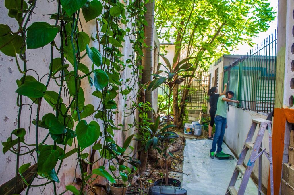 ABA_Inter's tweet image. Labor comunitaria. Casa Taft. 15/nov/14
Fotos por: Madelyn Gray
¡Gracias a todos!