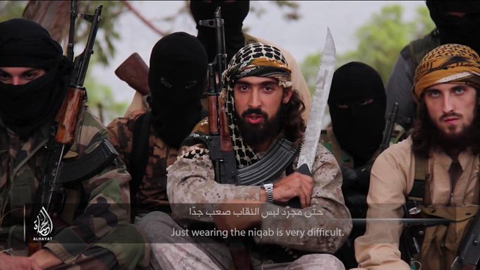 B21J7M1IUAEqQrg.jpg:small