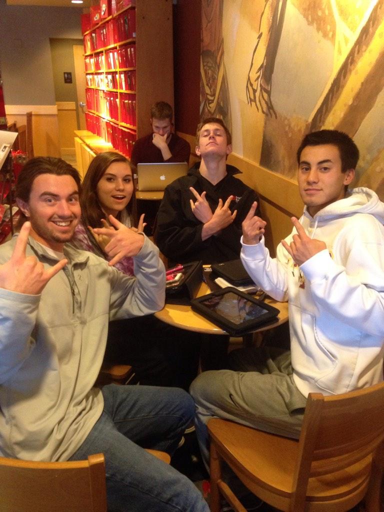 JTownCatalyst's tweet photo. Thankful for being able to make Thanksgiving plans at Starbucks. #CatalystCrew http://t.co/9xNssDNi0a
