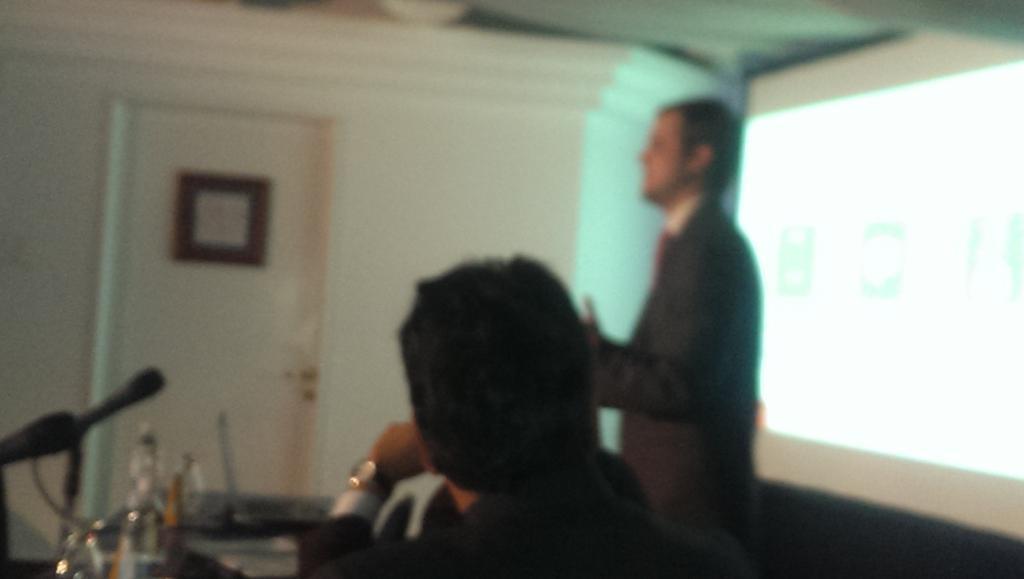 opinionynoticia's tweet image. Thomas Maragno de @OracleLatam explica el nuevo perímetro que genera el Big Data #BigData2014