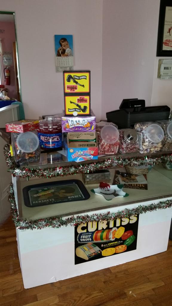 SP_CandyShoppe's tweet photo. @BellevilleMich The retro treats are rolling in remember us Nov 28th and 29th  Keeping it Classic in Belleville. http://t.co/rYdiUjxczY
