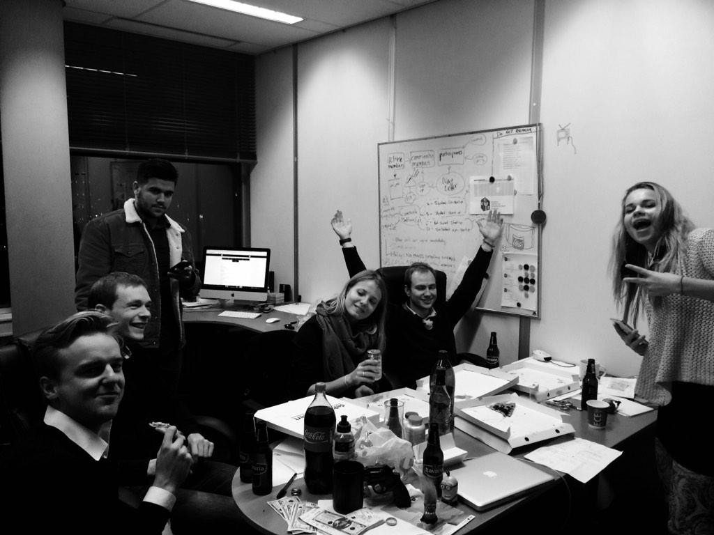 DashDennis's tweet photo. Empty ๐ boxes, hope I wasnt to harsh but you all are doing great keep it up! #ecestudents #board14/15 #entrepreneurs http://t.co/X1BdsSUlwC